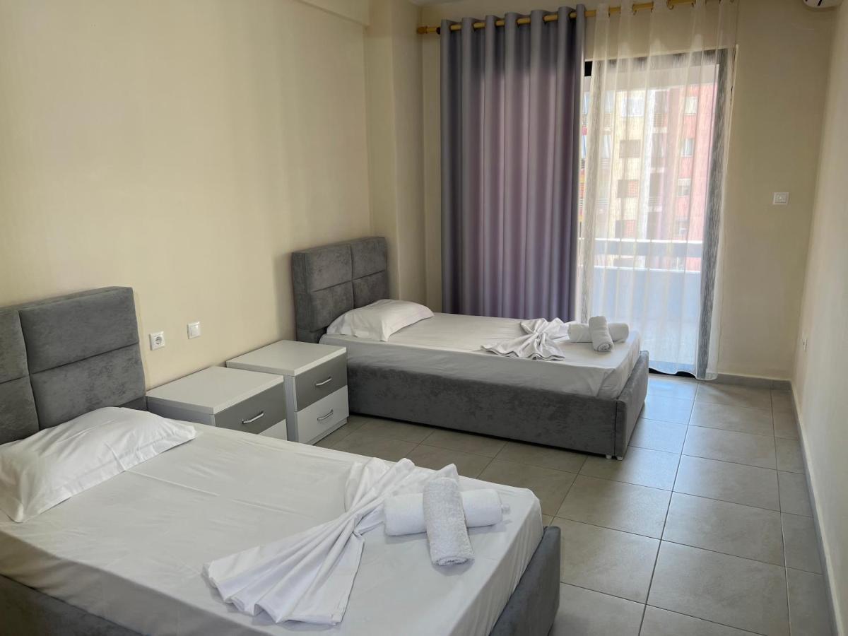 Marinela Apartment 地拉那 外观 照片