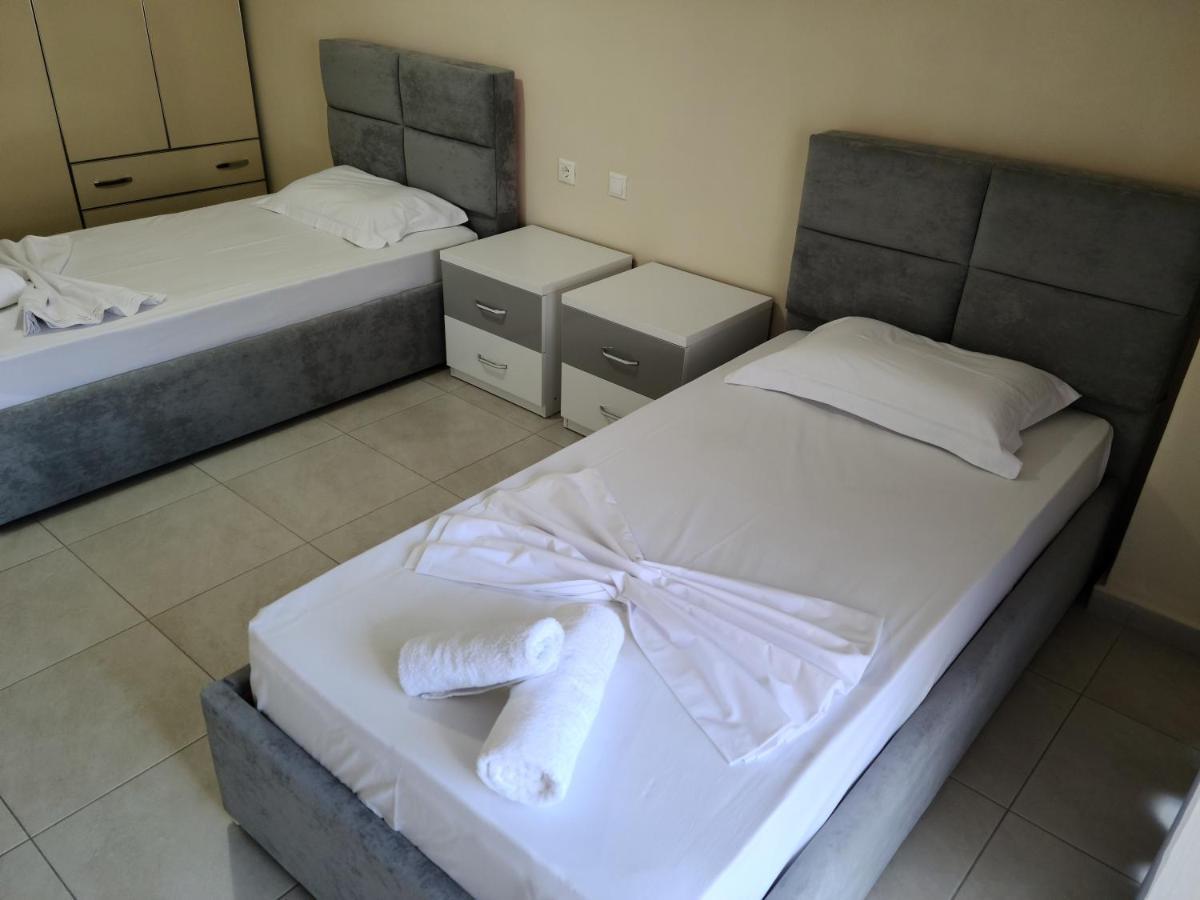 Marinela Apartment 地拉那 外观 照片